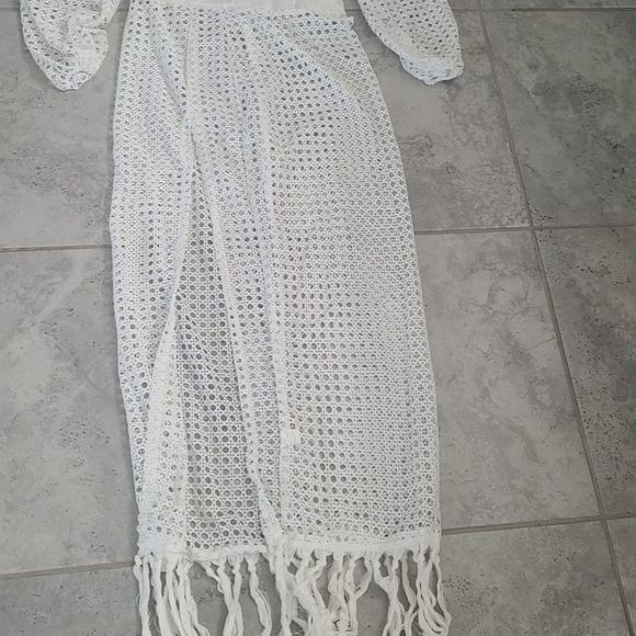 Perfect for beach & pool party. You can wear it over your favorite bikini sets a - Picture 4 of 6